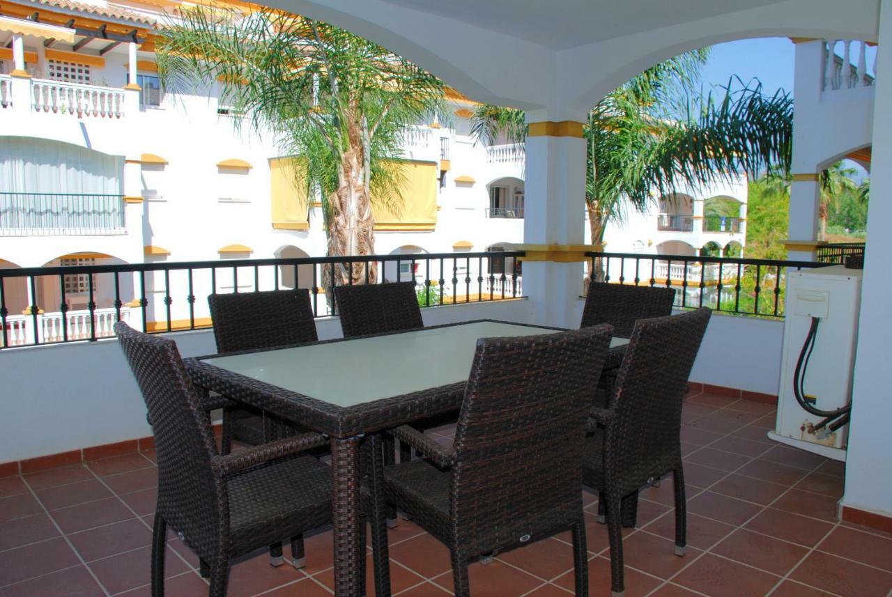 Great Puerto Banus Apartment Marbella Esterno foto